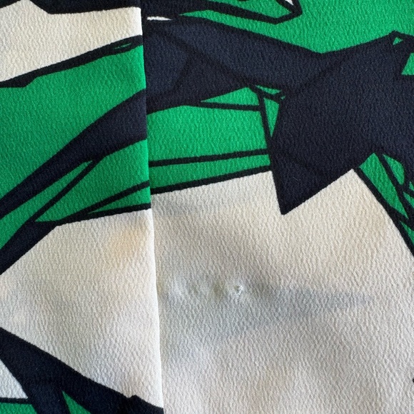 Manuheali’i Green Black & Off-White Sleeveless Blouse Toddler Sz Small - Picture 10 of 10